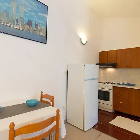 Ivanka Apartamento *