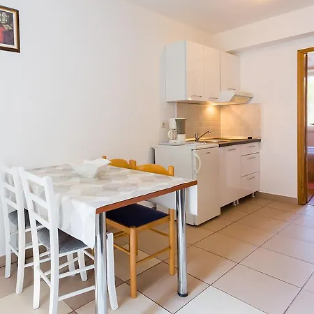 Ivanka Apartamento *