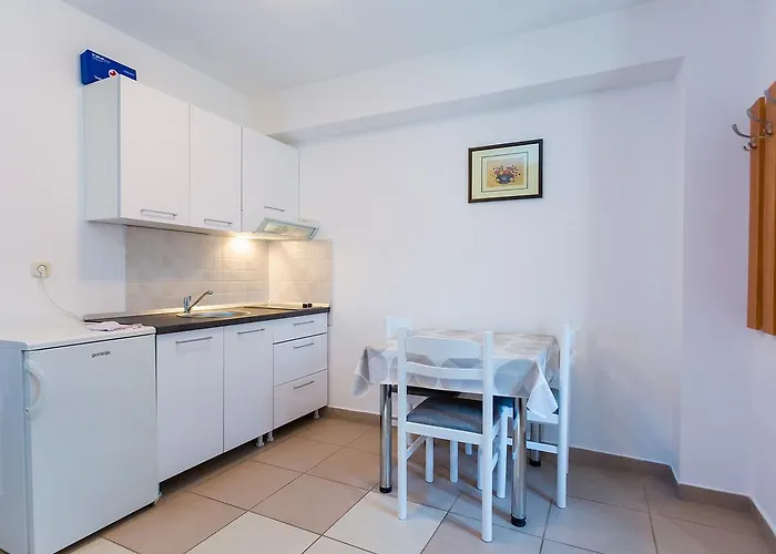Ivanka Apartment *
